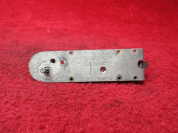 Beechcraft 76 Duchess Baggage Door Latch Housing PN H2532