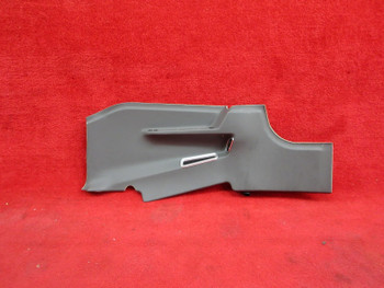 Cirrus TA202 Lower LH AFT Interior Panel W/ USB Port PN 6430202-8, MF0000001609    (CALL OR EMAIL TO BUY)  
