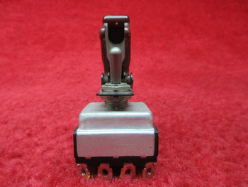Eaton Toggle Clutch Switch W/ Guard Cover PN MS25068-23, 7664K5