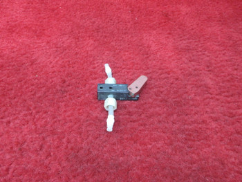 Beechcraft 76 Duchess Static Air Valve PN 58-380032-3