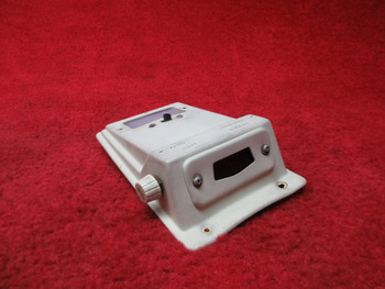 Cessna 172E Overhead Instrument Panel Light Cover  PN 0511482-9
