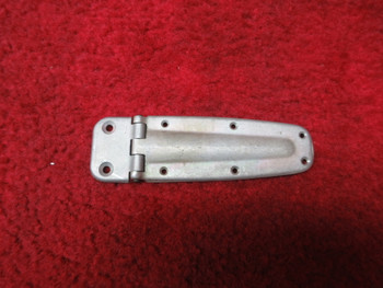 Cessna 150, 152 Lower Cabin Door Hinge PN 0711037-500, 0413426-3