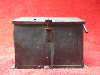 Piper PA-24-250 Comanche Battery Box W/ Lid PN 21524-02, 21524-002