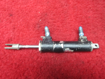 Beechcraft B24R Sierra Master Brake Cylinder PN 96-380034-13