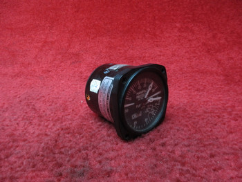 United Instruments Code H. 56 Man/Fuel Pressure Gauge PN 6331, PS50031-7-4