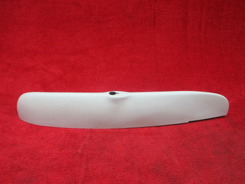 Globe Fiberglass Piper PA-28, PA-32 RH Wing Tip PN 35115-01, 35115-001