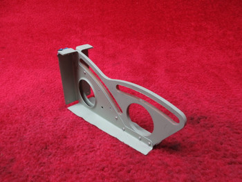 Cessna 152, 172 RH Flap Track W/ Rib PN 2425001-1, 2425001-4