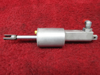 Cessna 172G Master Brake Cylinder PN 0541138-16