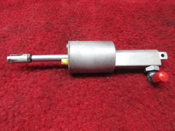 Cessna 172G Master Brake Cylinder PN 0541138-16
