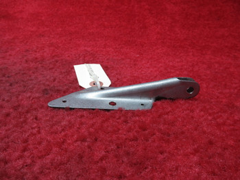 Piper PA-28 Bottom Cabin Door Hinge PN 66914-02, 66914-002