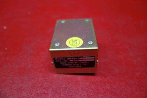 Edo-Aire    1C547 Autopilot   Box