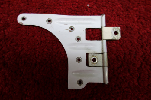 Cessna 150 Upper Cabin Door Hinge PN 0411602-2