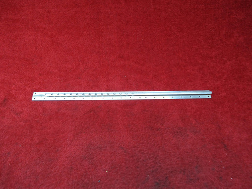 Cessna 182 L/R INBD & OTBD Seat Rail PN 0710658-2