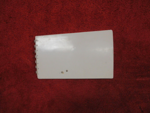 Piper PA-28R-180 Cherokee Arrow LH Main Gear Door PN 67090-00, 67090-000
