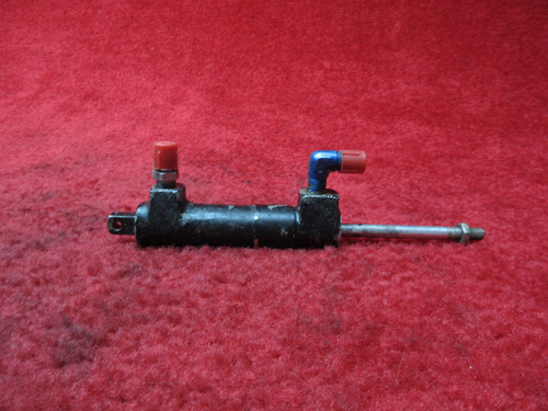 Beechcraft  Master Brake Cylinder