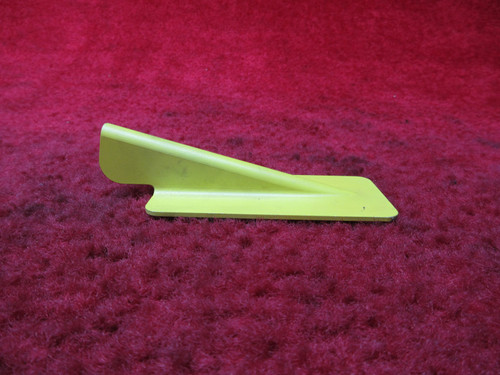    Beechcraft 76 Duchess Cabin Door Hinge PN 105-420017