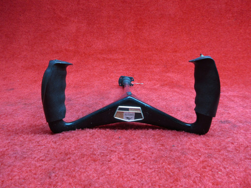 Cessna 172 RH Control Wheel Yoke W/ Switch
