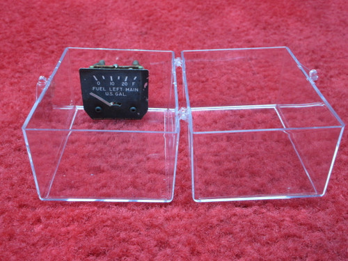 Stewart Warner Left Main Fuel Gauge PN 819478, 441350