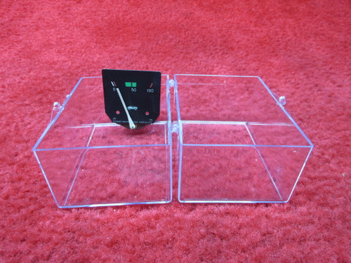 Stewart Warner Oil Pressure Gauge PN 820169, 444648