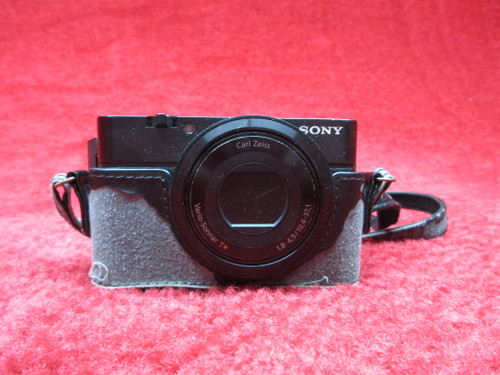Sony DSC-RX100 Digital Camera CyberShot