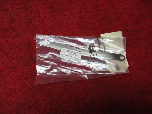 Raytheon Aircraft Beechcraft 76 Duchess RH Cowl Flap Lever PN 105-940000-52