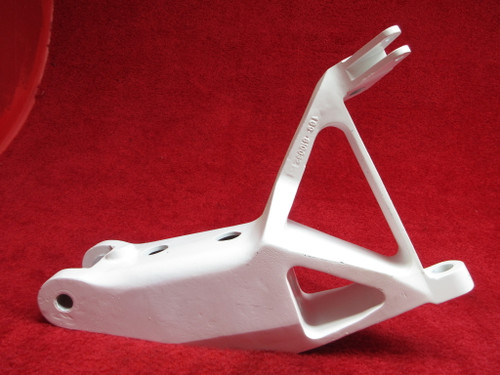 Beechcraft 76 Duchess RH Main Landing Gear Housing PN 169-810032
