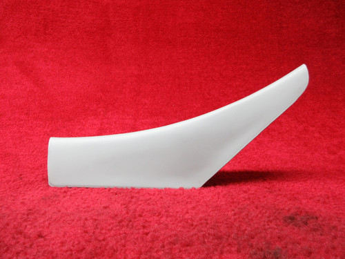 Textron Cessna 172 Dorsal Fin Fairing PN 0531012-2