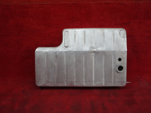 Cessna 172 RH Long Range Fuel Tank     (CALL OR EMAIL TO BUY)