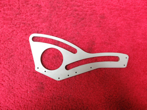 Cessna 152, 172 Flap Track PN 2425001-2