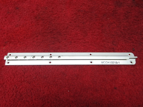 McFarlane, Cessna 150 OUTBD Seat Rail PN MC0410219-1, 0410219-1