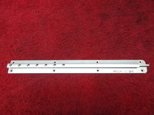 McFarlane, Cessna 150 OUTBD Seat Rail PN MC0410219-1, 0410219-1