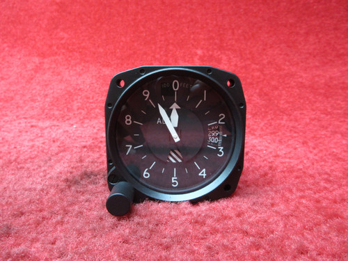 United Instruments Altimeter Indicator PN 5934P-1 A.56, C661071-0101