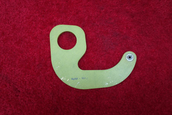 Piper PA-44 LH Aileron Hinge PN 86557-02, 86557-002