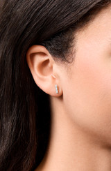 18K White Gold Diamond Mika Line Stud Earrings 18K White Gold Diamond Mika Line Stud Earrings