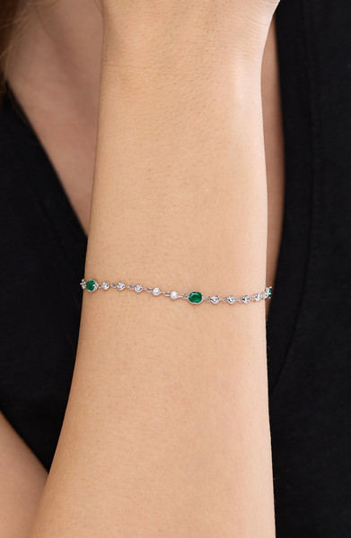 18K White Gold El Mar Emerald and Natural Diamond Tennis Bracelet