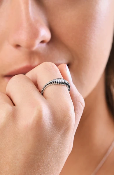 14K White Gold Stackable Ring