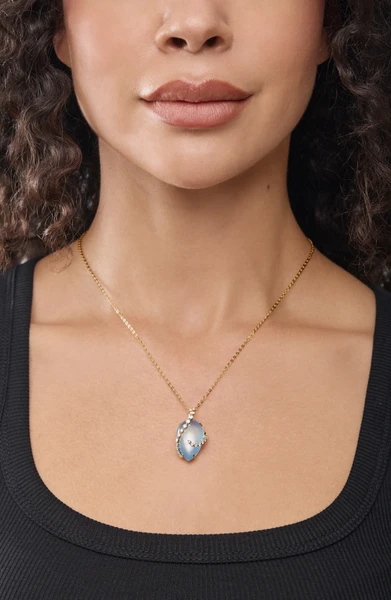 18K Yellow Gold Iris Milky Aquamarine and Natural Diamond Pendant Necklace
