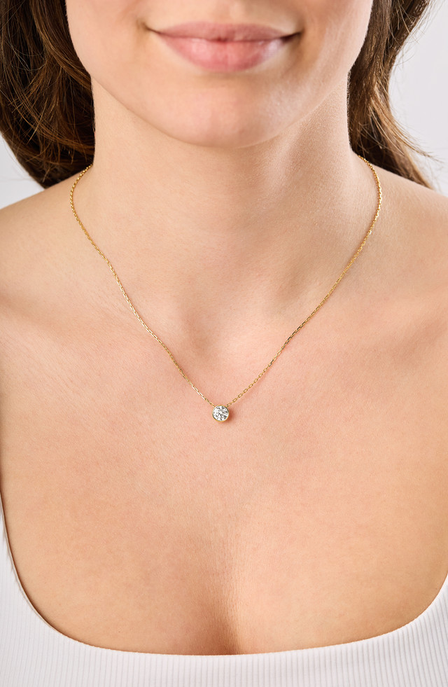 18K Yellow Gold Bezel Set Natural Diamond Solitaire Pendant Necklace