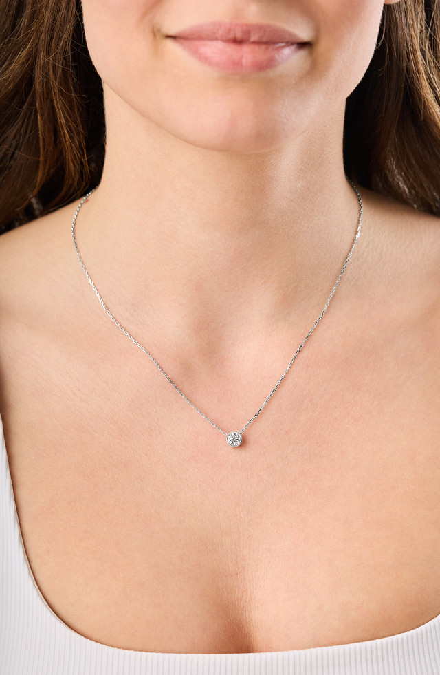 18K White Gold Bezel Set Natural Diamond Solitaire Pendant Necklace 