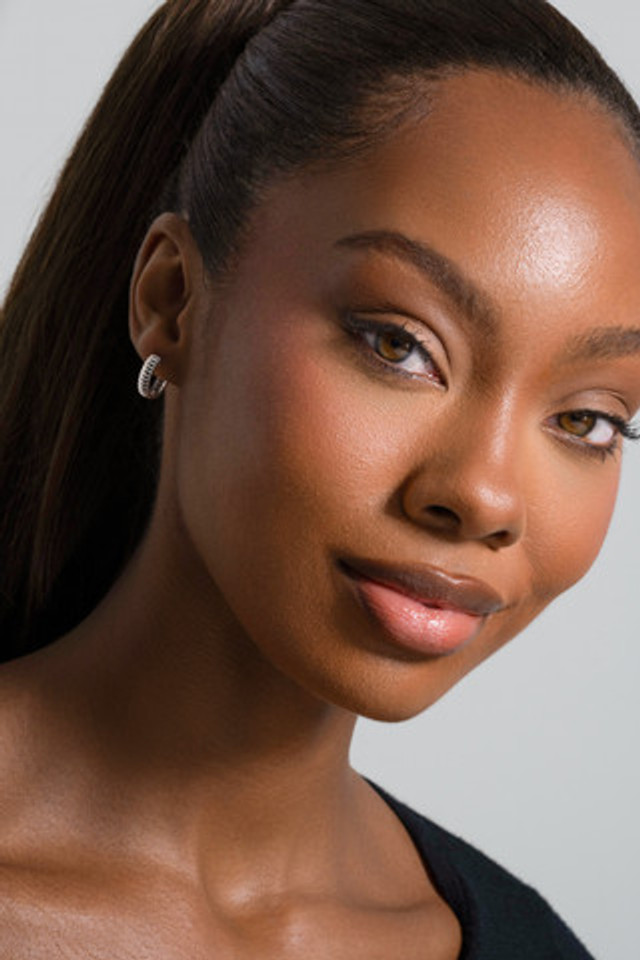 14K White Gold Fluted Huggie Hoop Earrings