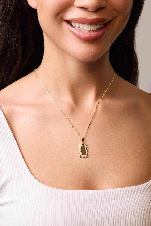 18K Yellow Gold Diamond Kiera Delicate Medallion Necklace