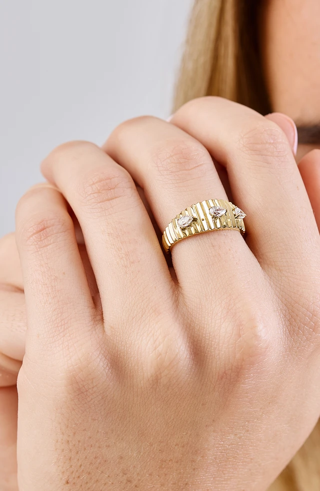 18K Yellow Gold Cleo Natural Diamond Wide Ring