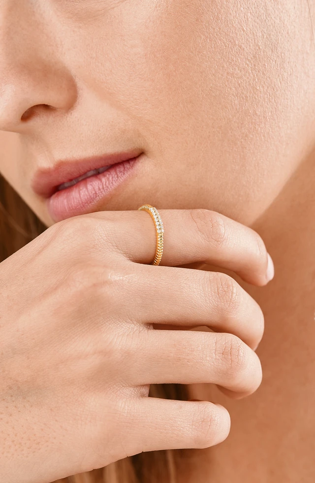 18K Yellow Gold Cleo Natural Diamond Stackable Ring