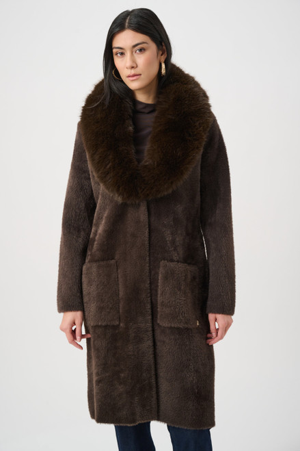 FEATHER YARN COAT