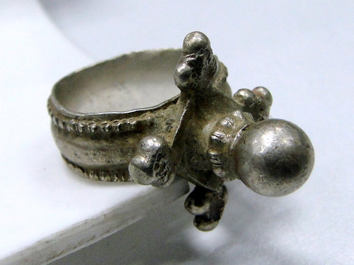 vintage antique ethnic tribal old silver spiky ring