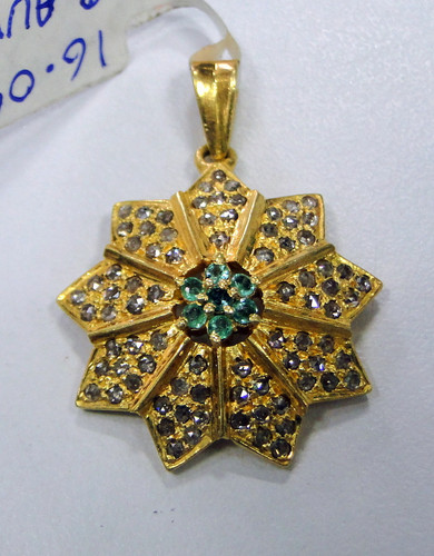 14 k Solid gold diamond Emerald pendant