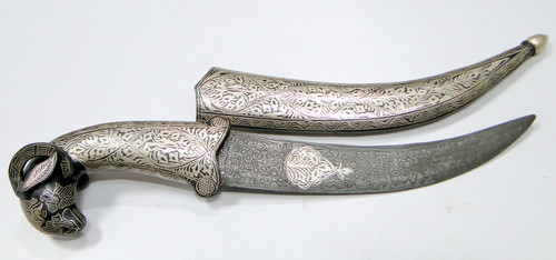 Dagger knife with Damascus steel blade & pure silver wire (bidaree work) 9497