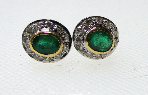 14 K solid gold Diamond Emerald earrings studs jewelry 7976