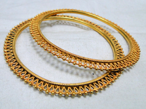 gold bangle bracelet set of two 22 k gold vintage handmade jewelry 11903