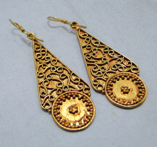 gold Earrings dangles 22 k gold vintage handmade jewelry 11917